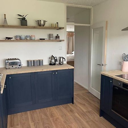 Stylish Apartment With Stunning Views Chislet Eksteriør billede