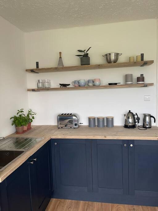 Stylish Apartment With Stunning Views Chislet Eksteriør billede
