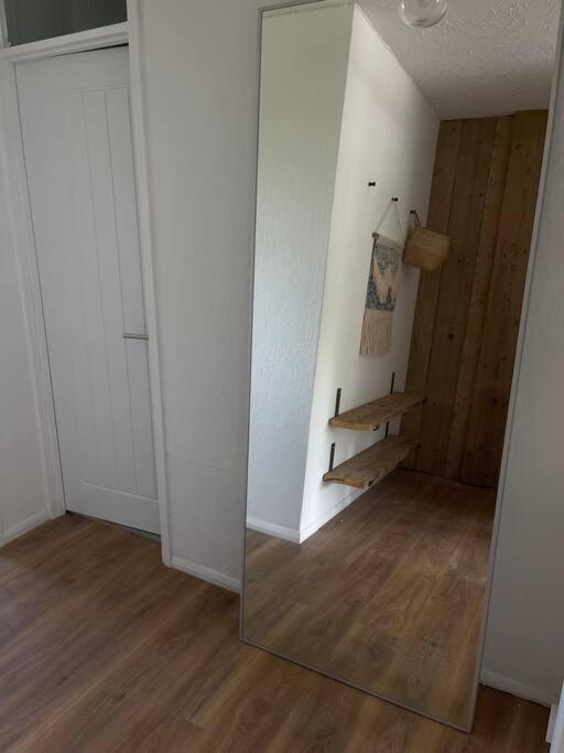 Stylish Apartment With Stunning Views Chislet Eksteriør billede