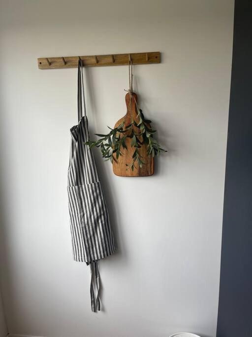 Stylish Apartment With Stunning Views Chislet Eksteriør billede