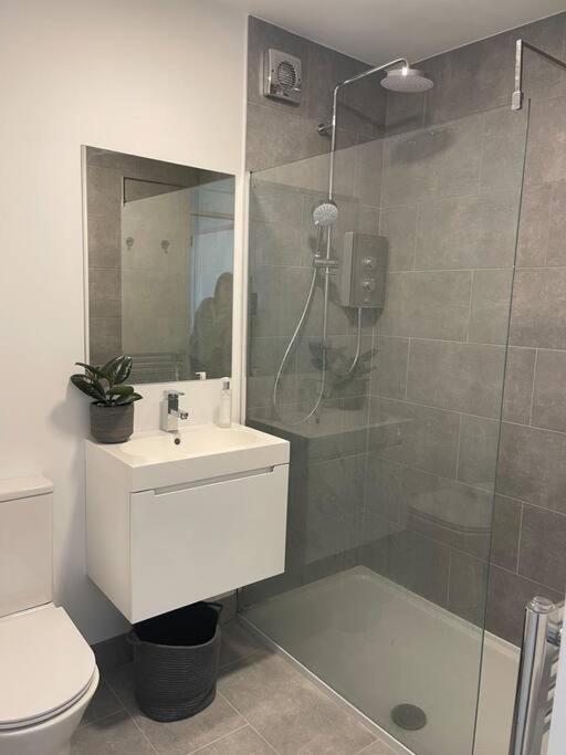 Stylish Apartment With Stunning Views Chislet Eksteriør billede